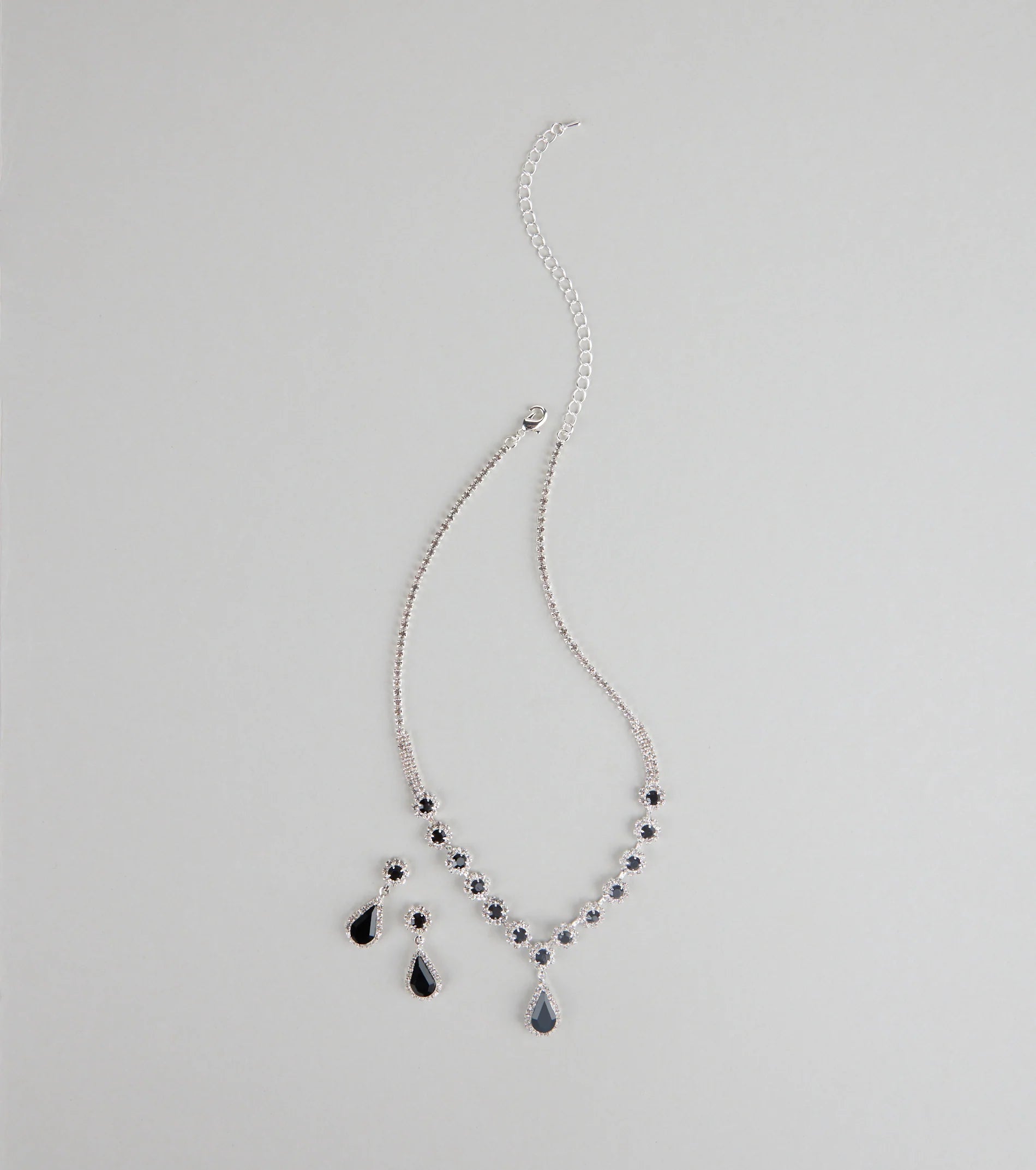 Luxe Beauty Rhinestone Necklace And Earrings Set