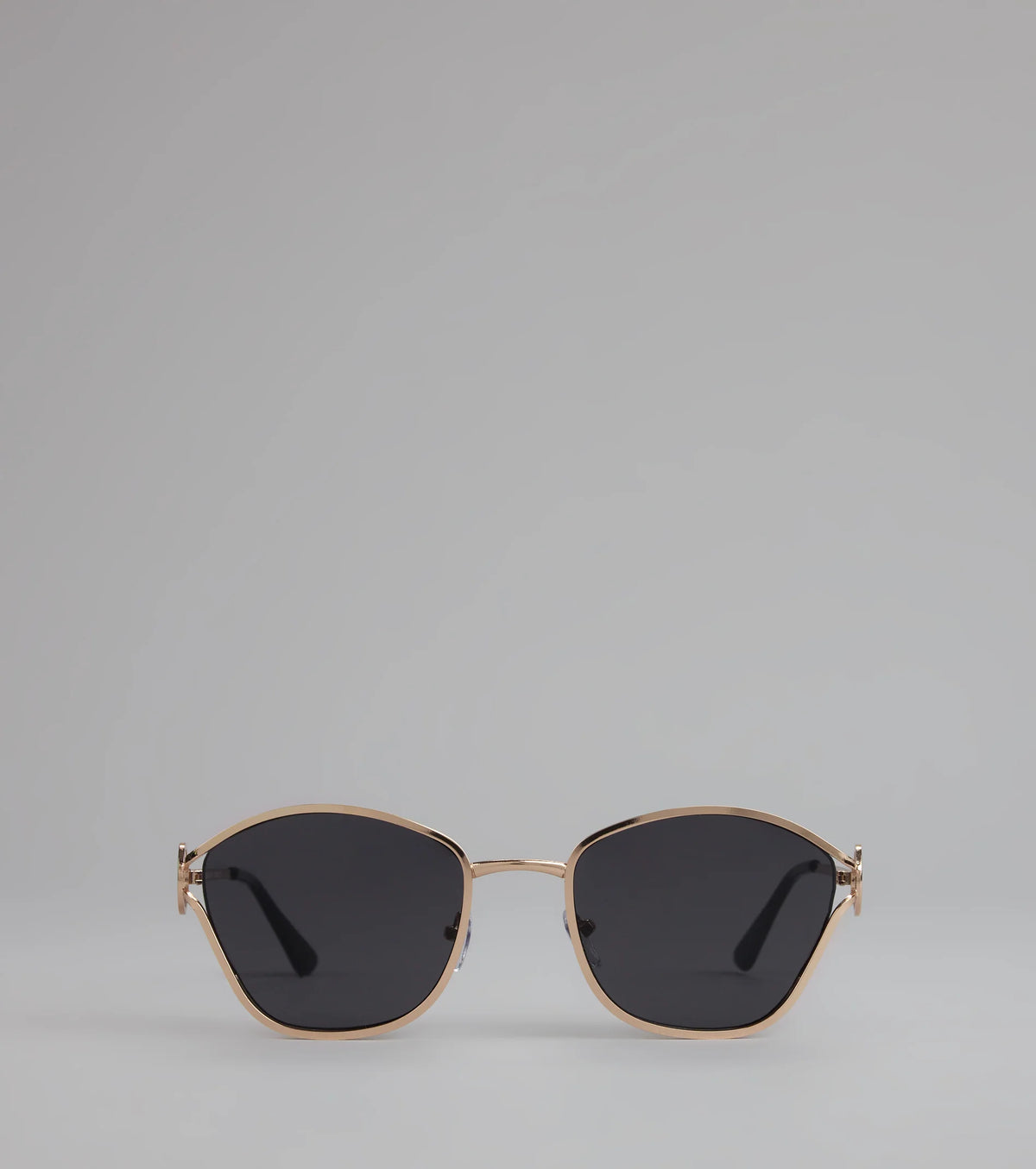 Fresh Pick Flower Detail Sunglasses