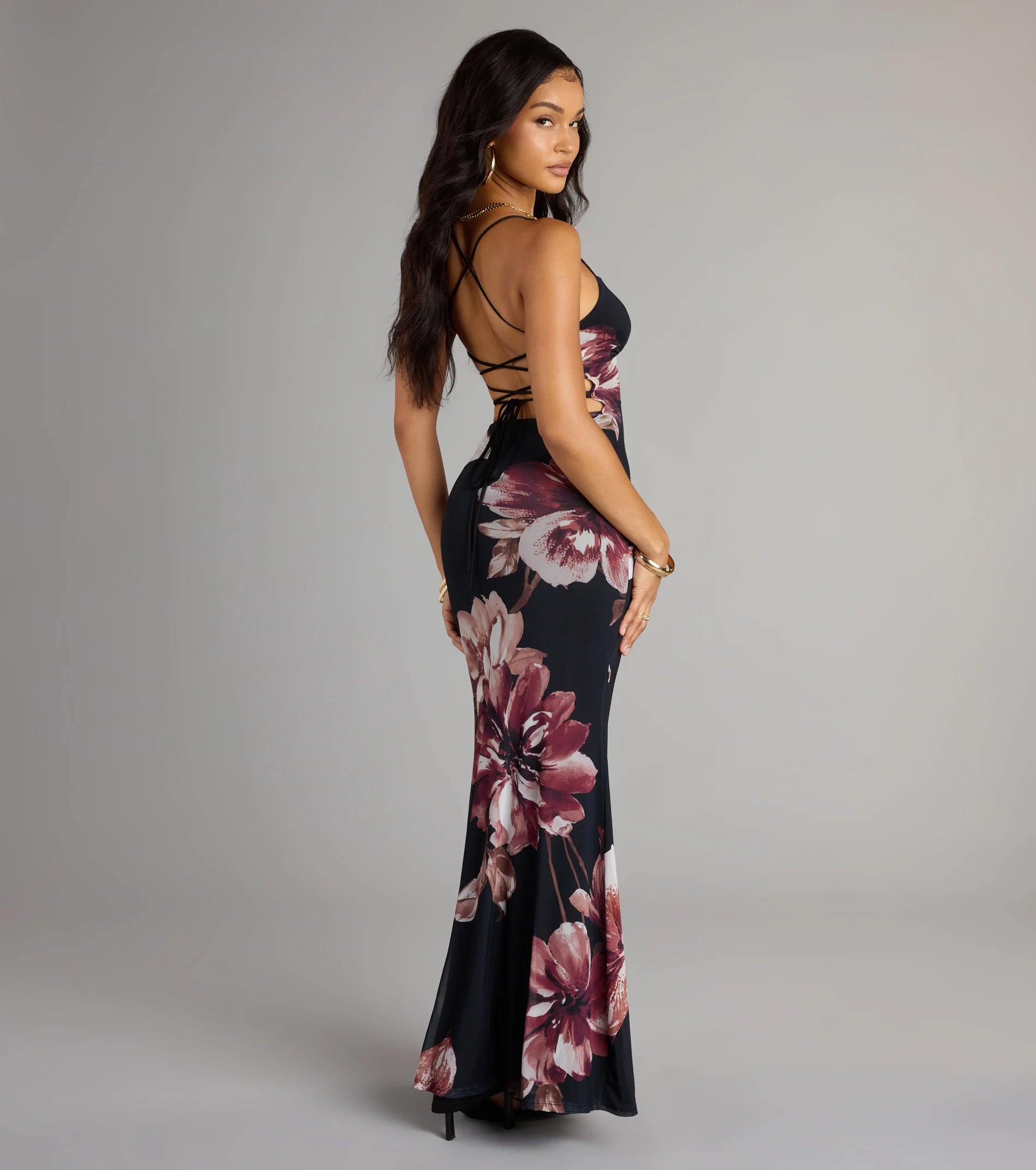 Flirty Twist Floral Lace-Up Maxi Dress