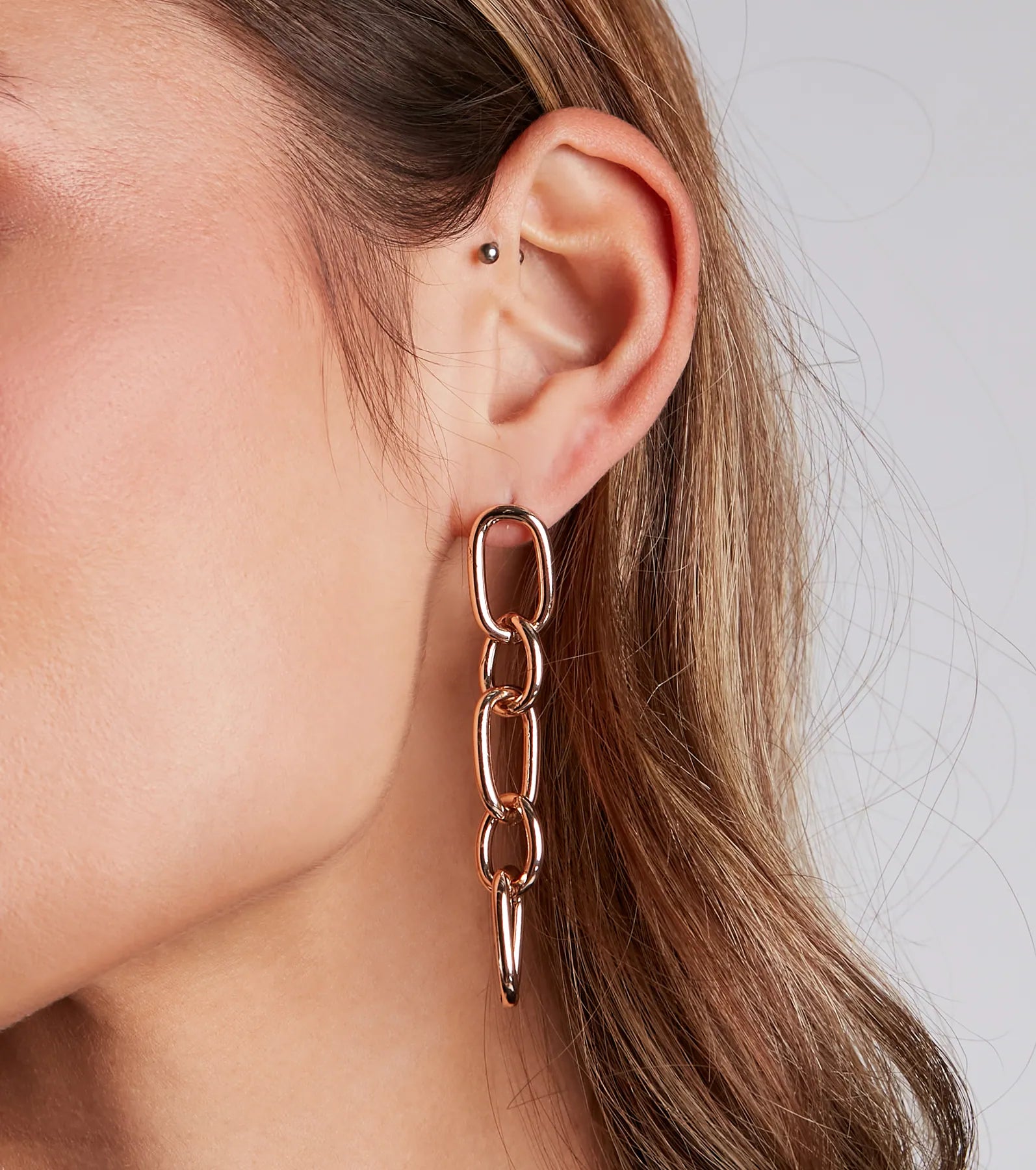 Sleek And Bold Chain Link Earrings