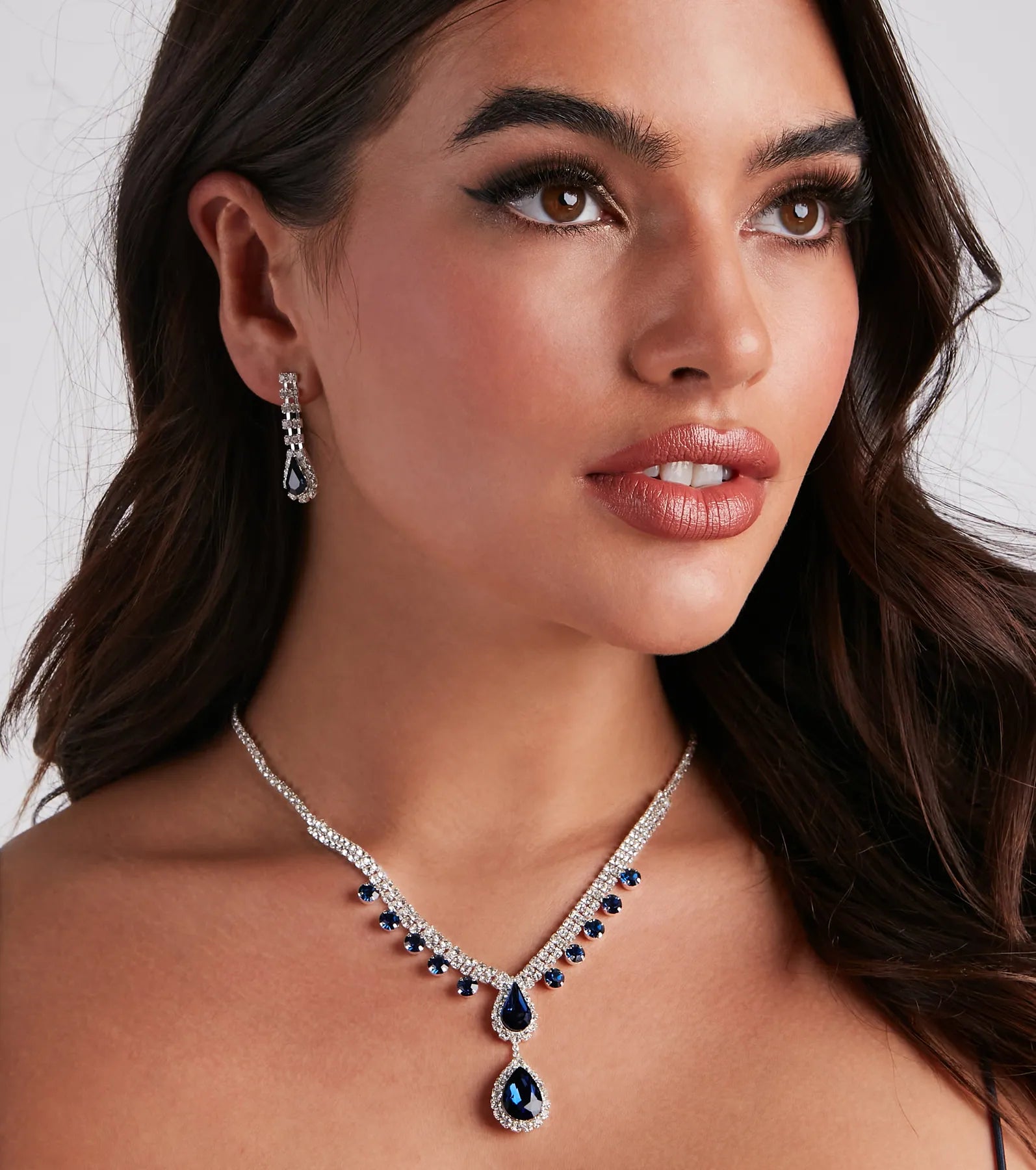 Glamorous Affair Gemstone Necklace And Earrings Set