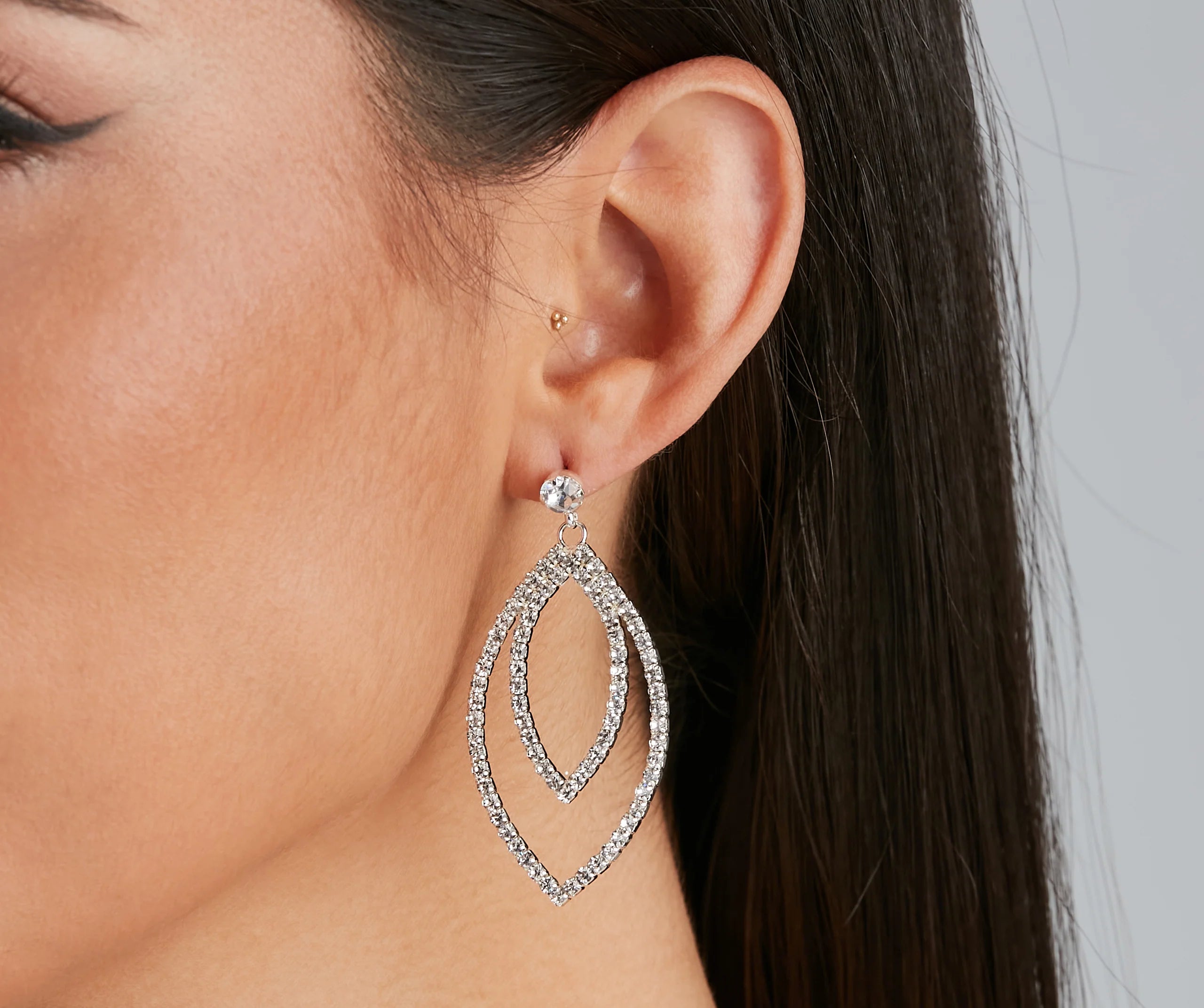 Dazzling Babe Teardrop Earrings