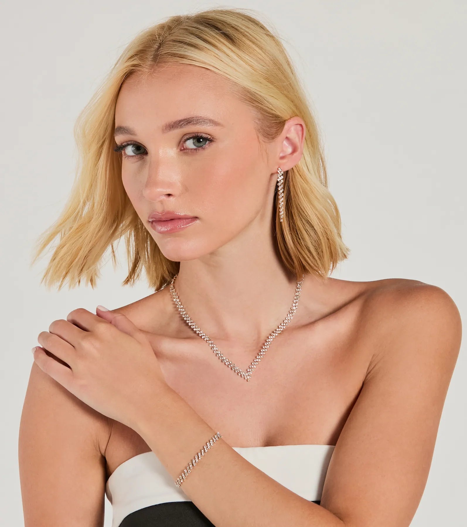 All In The Shine Necklace Set