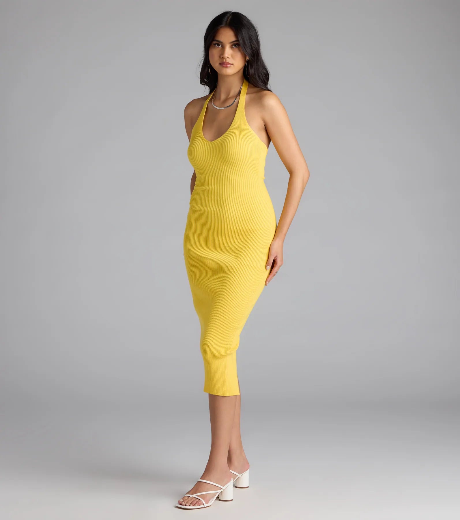 Curve Avenue Halter V-Neck Bodycon Midi Dress